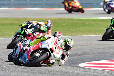 Andrea Iannone lag nur zu Rennbeginn vor Andrea Dovizioso