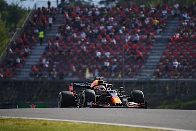 Ein Anblick, den wir vermisst haben: Menschen auf den Tribünen