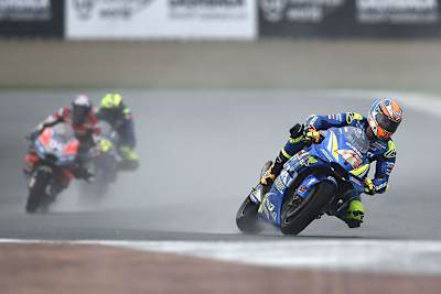 13 Runden lang führte Alex Rins das Rennen an 