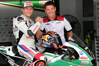 Stefan Bradl mit Teambesitzer Lucio Cecchinello