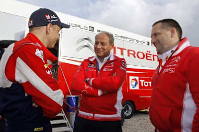 Mikko Hirvonen (re.), Citroën-Boss Frédéric Banzet, Yves Matton