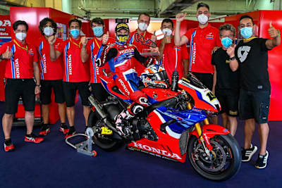 Alvaro Bautista mit seiner Honda-Crew