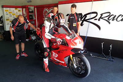 Neukirchners roter Renner ist ein Hybrid aus Superstock und Superbike