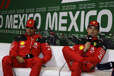 Carlos Sainz und Charles Leclerc