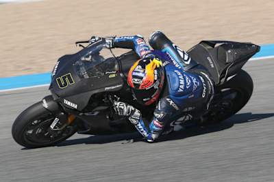 Philipp Öttl auf der Yamaha R1