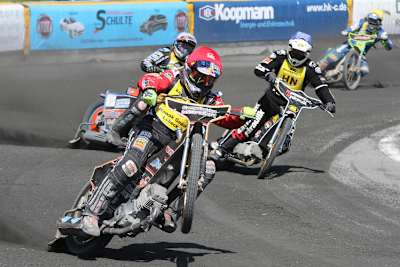 Mikkel Bech (vorne) war einer der Topscorer für Brokstedt