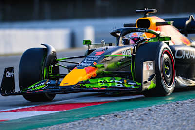 Max Verstappen spulte am ersten Testtag in Barcelona fast 700 km ab