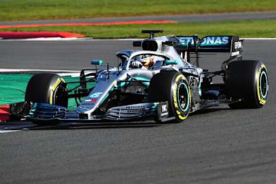 Lewis Hamilton im neuen Silberpfeil