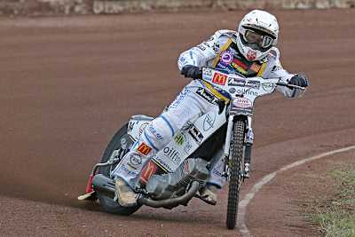 Martin Smolinski im Training in Abensberg – da war die Bahn noch gut