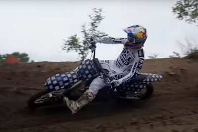 CF Moto: Prototyp eines Elektro-Crossers, gefahren von Ronnie Renner