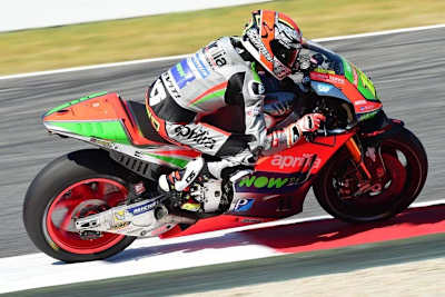 Alvaró Bautista mit der Werks-Aprilia