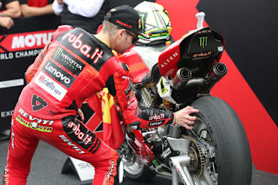 Alvaro Bautista fürchtete um seinen Hinterreifen