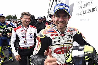 Teamchef Lucio Cecchinello mit Cal Crutchlow