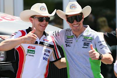 Stefan Bradl (li.) und Nicky Hayden kennen sich aus MotoGP bestens