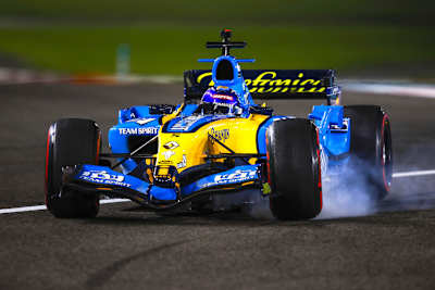 Fernando Alonso im Renault R25 von 2005