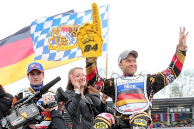 Wie viele «Smooo!!!-Finger» sehen wir heute Abend in Prag?