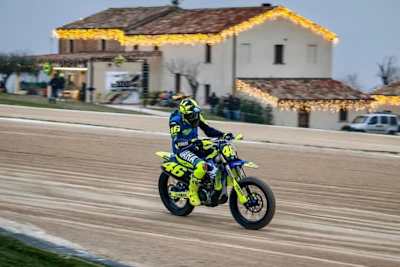 Valentino Rossi: Die MotorRanch präsentiert sich weihnachtlich