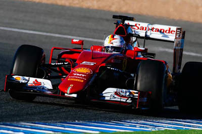 Sebastian Vettel im Ferrari SF15-T