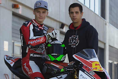 David Salom (re) mit seinem Supersport-Piloten Ilya Mikhalchik