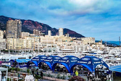 Der zentrale Service im Hafen von Monaco