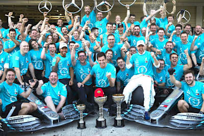 In Japan stand der sechste Markentitel von Mercedes fest