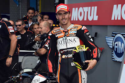 Loris Baz im Parc Fermé