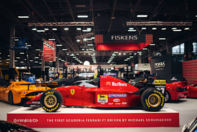 Der in Paris bei der Rétromobile ausgestellte Ferrari, den Michael Schumacher getestet hat
