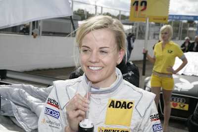 Operation und Umzug: Susie Stoddart.