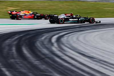 Valtteri Bottas will die Fahrer von Red Bull Racing gefährden