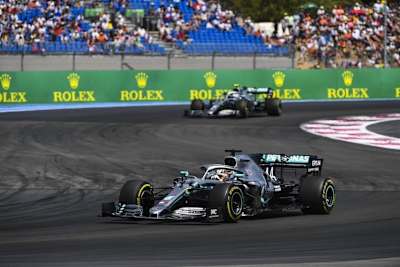 Lewis Hamilton vor Valtteri Bottas