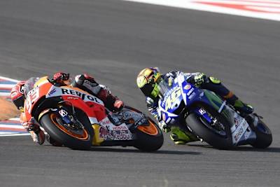 Marc Márquez vor Valentino Rossi