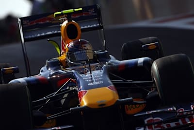 Vettel Zweiter im Abendlicht von Abu Dhabi