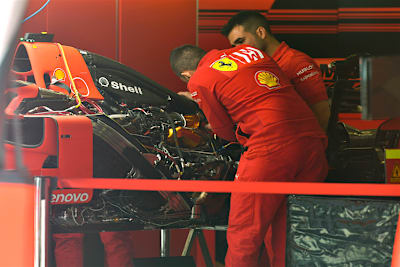 Arbeit in der Ferrari-Box