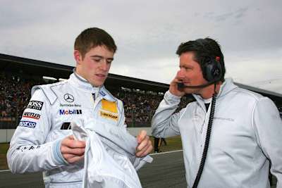 Paul Di Resta mit Renningenieur Axel Randolph 