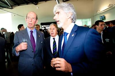 Damon Hill (r.) will mehr Zeit für sich haben