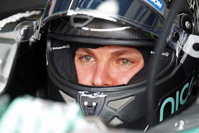 Nico Rosberg durfte sich über die Bestzeit freuen – trotz Reifenschaden