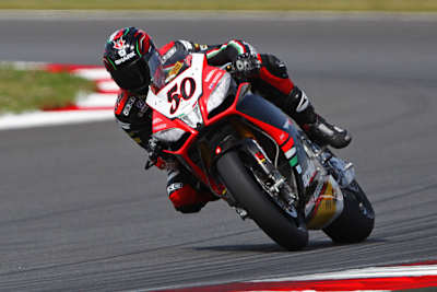 Sylvain Guintoli liegt in der Superbike-WM sechs Punkte vor Tom Sykes