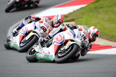 Leon Haslam (91) und Jonathan Rea: Auch 2014 ein Team?