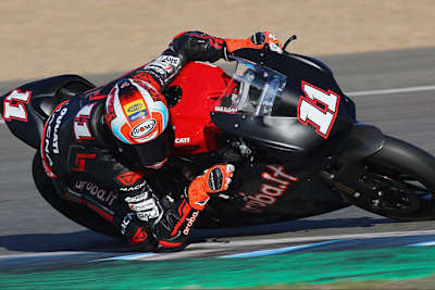 Nicolo Bulega auf der Ducati 955 V2