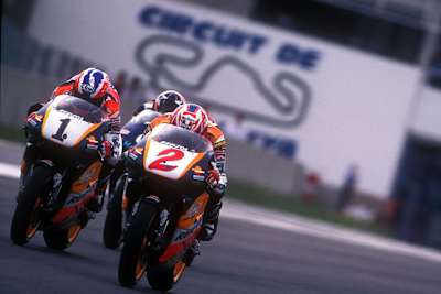 1997: Mick Doohan (1) gegen Alex Crivillé (2)