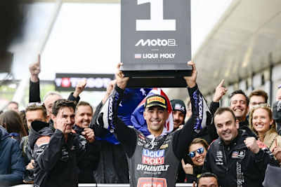 Mit Senna Agius hat das Intact-GP-Team seine helle Freude