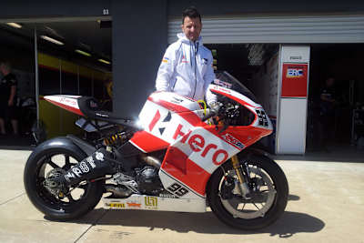 Schnappschuss im Fahrerlager von Phillip Island: Die EBR 1190RX im neuen Design