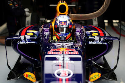 Welchen Motor erhält Daniel Ricciardo 2016?