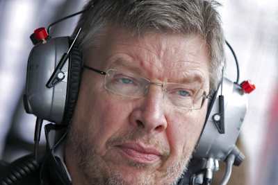 Brawn standen die Falten in der Denkerstirn