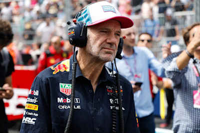 Adrian Newey: «Wir versuchen, eine sehr flache Team-Struktur zu haben, in der wir jeden ermutigen, zu kommunizieren»