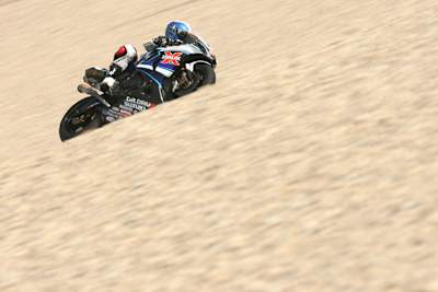 Kagayama stand in Katar alleine da