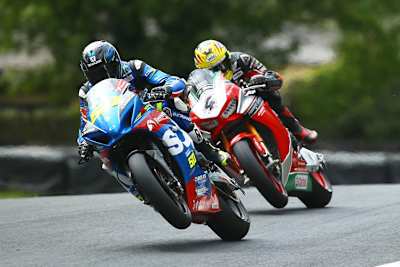 Sylvain Guintoli fährt für Suzuki die BSB