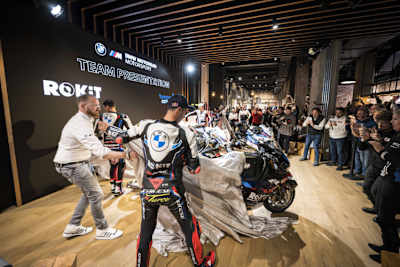 Enthüllung in der BMW Motorrad Welt in Berlin