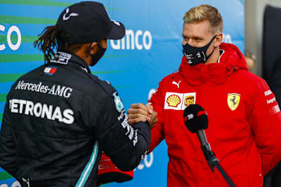 Mick Schumacher mit Lewis Hamilton