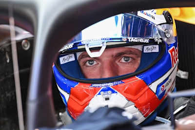 Max Verstappen tut gut daran, auch 2026 für das Red Bull Racing Team zu fahren, findet Johnny Herbert